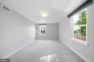 26 S Old Glebe Rd, Arlington, VA 22204 - Photo 20