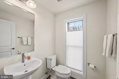 2236 S Glebe Road, Arlington, VA 22206 - Photo 8