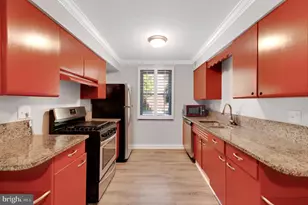 4225 N Henderson Rd, Arlington, VA 22203 - Photo 6
