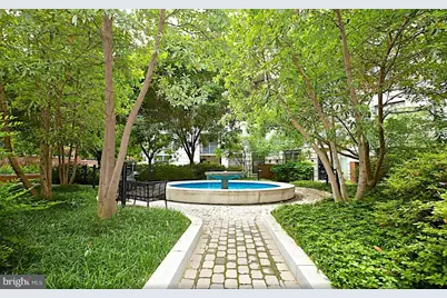 1021 N Garfield Street #B27, Arlington, VA 22201 - Photo 16