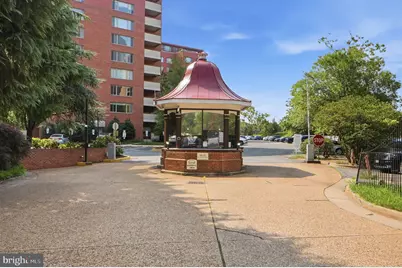 1121 Arlington Boulevard #207, Arlington, VA 22209 - Photo 10