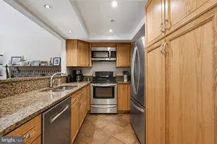 2510 S Walter Reed Dr, Arlington, VA 22206 - Photo 6