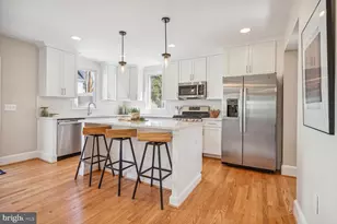 6229 27th St N, Arlington, VA 22207 - Photo 2