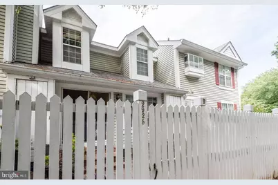 2925 S Woodstock Street #D, Arlington, VA 22206 - Photo 2