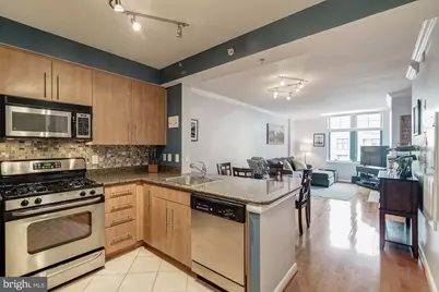 1021 N Garfield Street #611, Arlington, VA 22201 - Photo 2