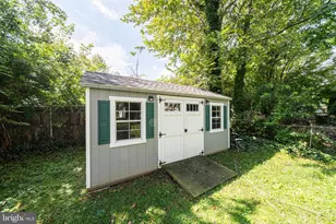 2912 17th St S, Arlington, VA 22204 - Photo 32