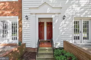 2515 S Walter Reed Dr, Arlington, VA 22206 - Photo 2