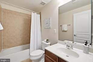3525 S Four Mile Run Dr, Arlington, VA 22206 - Photo 6