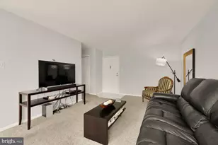 4390 Lorcom Ln, Arlington, VA 22207 - Photo 6