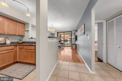 1001 N Vermont Street #905, Arlington, VA 22201 - Photo 2