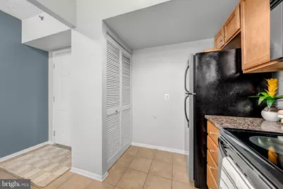 1001 N Vermont Street #905, Arlington, VA 22201 - Photo 6
