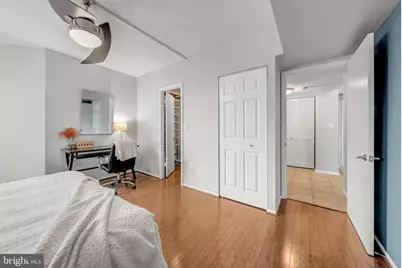 1001 N Vermont Street #905, Arlington, VA 22201 - Photo 14