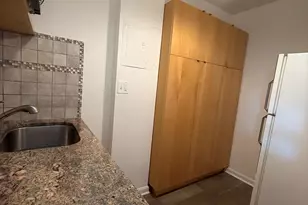 1021 Arlington Blvd, Arlington, VA 22209 - Photo 4