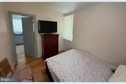 4915 36th Street N #2, Arlington, VA 22207 - Photo 6