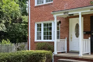 1013 S Buchanan St, Arlington, VA 22204 - Photo 2