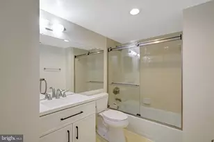 1101 S Arlington Ridge Rd, Arlington, VA 22202 - Photo 40