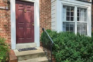 2440 S Walter Reed Dr, Arlington, VA 22206 - Photo 1