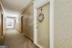 4141 N Henderson Rd, Arlington, VA 22203 - Photo 2