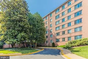 3000 Spout Run Pkwy, Arlington, VA 22201 - Photo 2