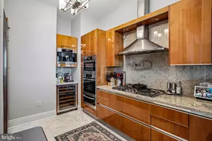 1881 N Nash St, Arlington, VA 22209 - Photo 14
