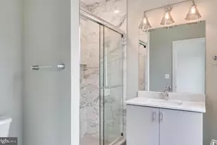 1015 21st St S, Arlington, VA 22202 - Photo 38