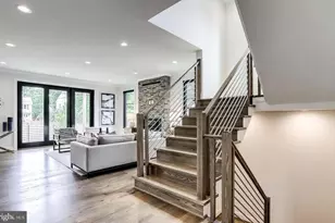 1015 21st St S, Arlington, VA 22202 - Photo 30