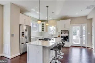 2810 11th St S, Arlington, VA 22204 - Photo 6