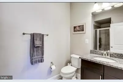 2810 11th Street S #T001, Arlington, VA 22204 - Photo 10