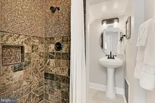 5016 11th St S, Arlington, VA 22204 - Photo 12