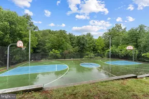 4306 40th St N, Arlington, VA 22207 - Photo 68