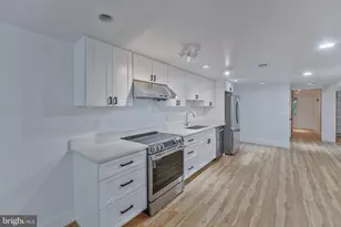 4912-A Old Dominion Dr, Arlington, VA 22207 - Photo 4