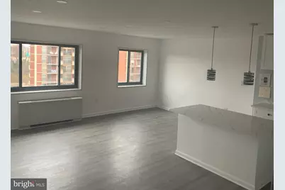 1200 S Arlington Ridge Road #703, Arlington, VA 22202 - Photo 2