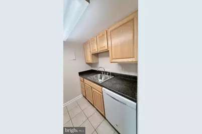 1300 Army Navy Drive #218, Arlington, VA 22202 - Photo 8