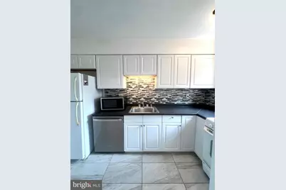 500 26th Street S #2, Arlington, VA 22202 - Photo 2