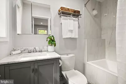 2425 N Taylor Street, Arlington, VA 22207 - Photo 12