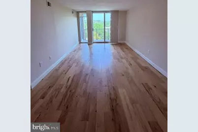 4600 S Four Mile Run Drive #927, Arlington, VA 22204 - Photo 2