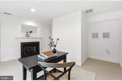 2139 N Pierce Court, Arlington, VA 22209 - Photo 8