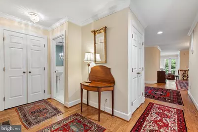 2467 N Wakefield Court, Arlington, VA 22207 - Photo 8
