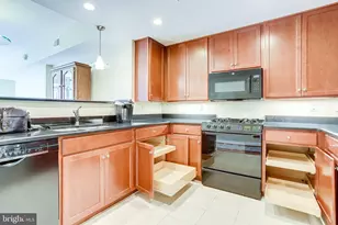 1000 N Randolph St, Arlington, VA 22201 - Photo 8