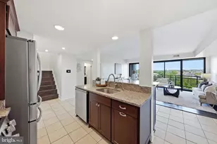 1530 Key Blvd, Arlington, VA 22209 - Photo 4