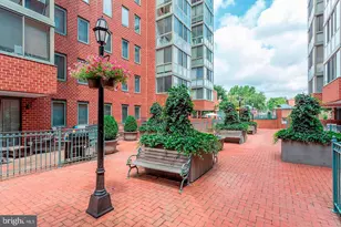 1050 N Taylor St, Arlington, VA 22201 - Photo 24
