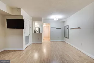 1050 N Taylor St, Arlington, VA 22201 - Photo 4