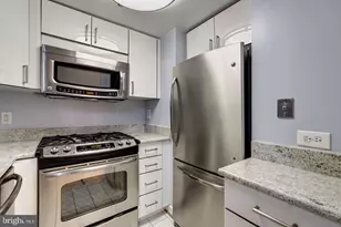 1050 N Taylor St, Arlington, VA 22201 - Photo 18