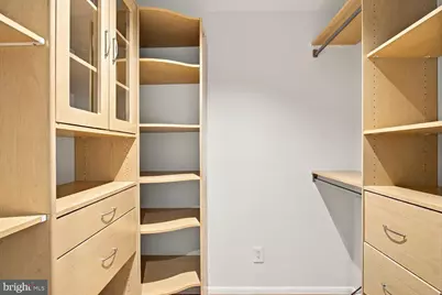 1510 12th Street N #303, Arlington, VA 22209 - Photo 16