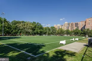 1421 21st St S, Arlington, VA 22202 - Photo 30