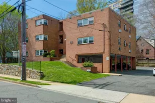 1510 N Rolfe St, Arlington, VA 22209 - Photo 1