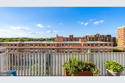 1301 S Arlington Ridge Road #711, Arlington, VA 22202 - Photo 2