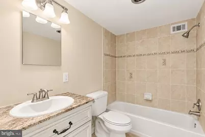 1300 S Army Navy Drive #1007, Arlington, VA 22202 - Photo 6