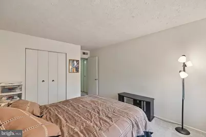 5049 7th Road S #302, Arlington, VA 22204 - Photo 16