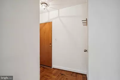 1320 Fort Myer Drive #802, Arlington, VA 22209 - Photo 2